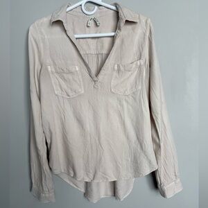 Mudd Junior’s Beige Button Down Shirt